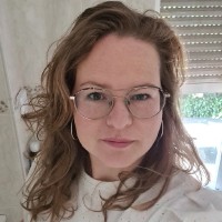 Nicole Van Koolwijk