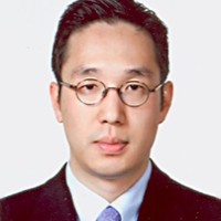 Dr. Justin (Hyun-Wook) Kim