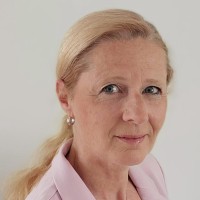 Kirsten Warnsholz