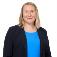Dr. Stefanie Greifeneder