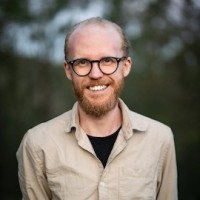 Dr. Lachlan G. Howell