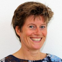 Riemke Van Dijkhuizen-Radersma