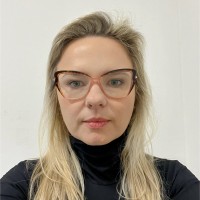 Patrícia Menti Scherer