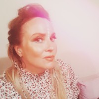 Sandra Moon