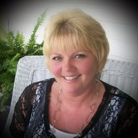 Julie Lindsey