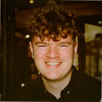 Tom Melling