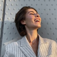 Yana V.
