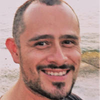 Juan J Loredo