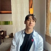 Seunghoon Lee