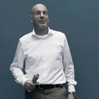 Rob Jacob Van Den Hurk
