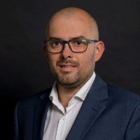 Marcin Tutka, Mba