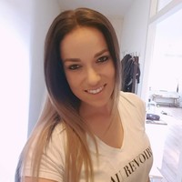 Nikki Van Dommelen