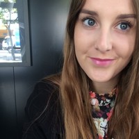 Madeleine De Jong