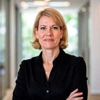 Rachael Legg FCIPS / MEng Hons / EMBA