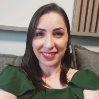 Priscila Sacoman Apolinário