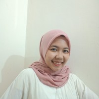 Putri Mujaadilah Febrian