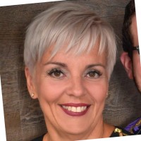 Elaine Leger