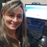 Vivian Rosa de Oliveira