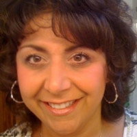 Suzanne Ellis