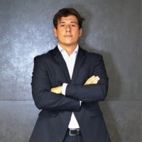 César Robles Lastra