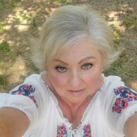 Suzanne Clark
