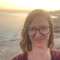 Kelly Lazarovich, Mba