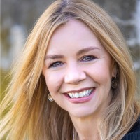 Amy Mackinnon