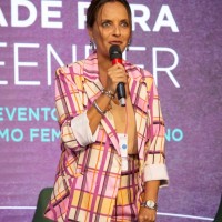 Alessandra Alkimïn[Palestrante e Podcaster]