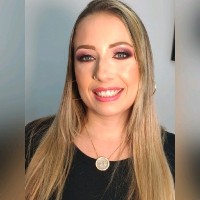 Larissa Morás Vieira Arão