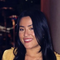 Lia Abrams