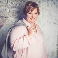 Kim Laura Dellinger-Hilbers