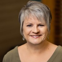 Lisa M Davis