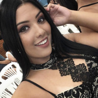 Larissa Carolina