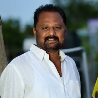 Vasudevan Muthukumar