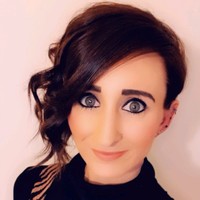 Holly Hynes