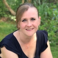 Davina Poole