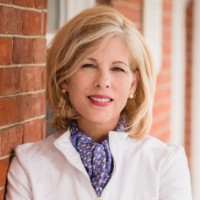 Wendy Loehr, Cfp