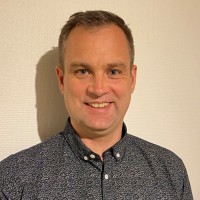 Johni Skadhauge Larsen
