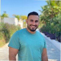 Shay Manzur