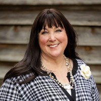 Theresa Neuman