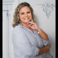 Vivian Tódero Siqueira