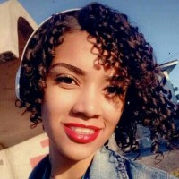 Ariane Idelfonço Souza.