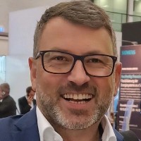 Steffen Bayer