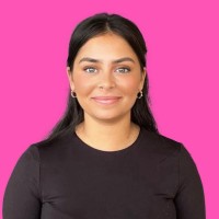 Julia Newar