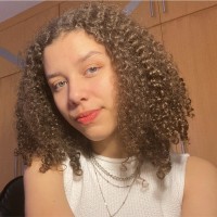 Letícia Sales De Oliveira