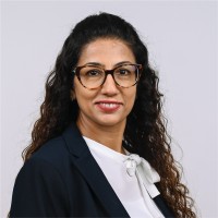 Hamida Manik, Ca, Frm