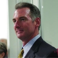 John Maverick <><