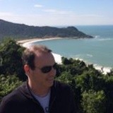 VITOR SALAZAR