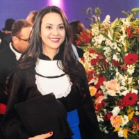 Valéria Neves