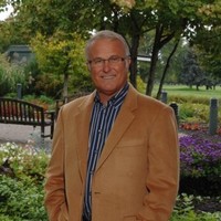 Robert W Stenstrom